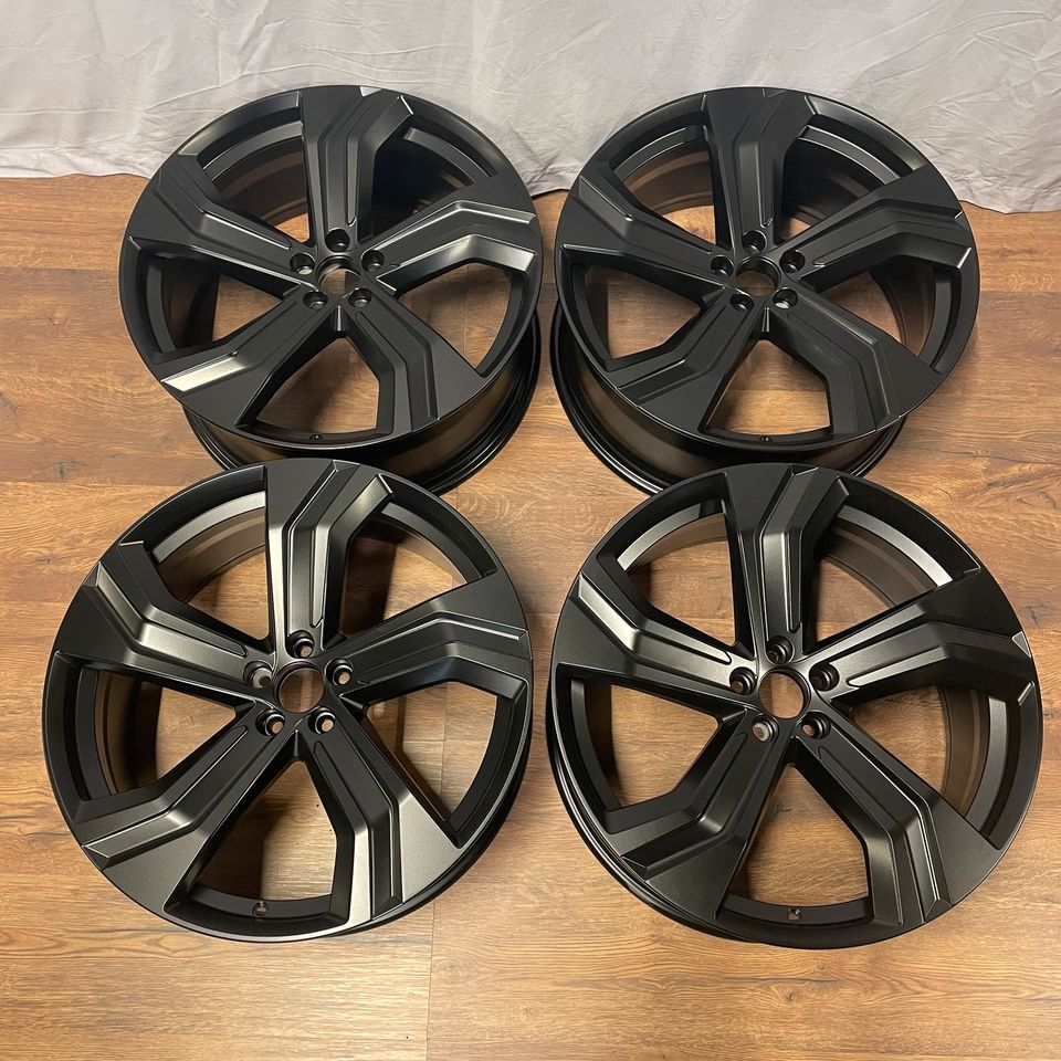 Originale 22 Zoll Volvo XC90 II Alufelgen 32209412 Felgen Leichtmetallfelgen schwarz matt